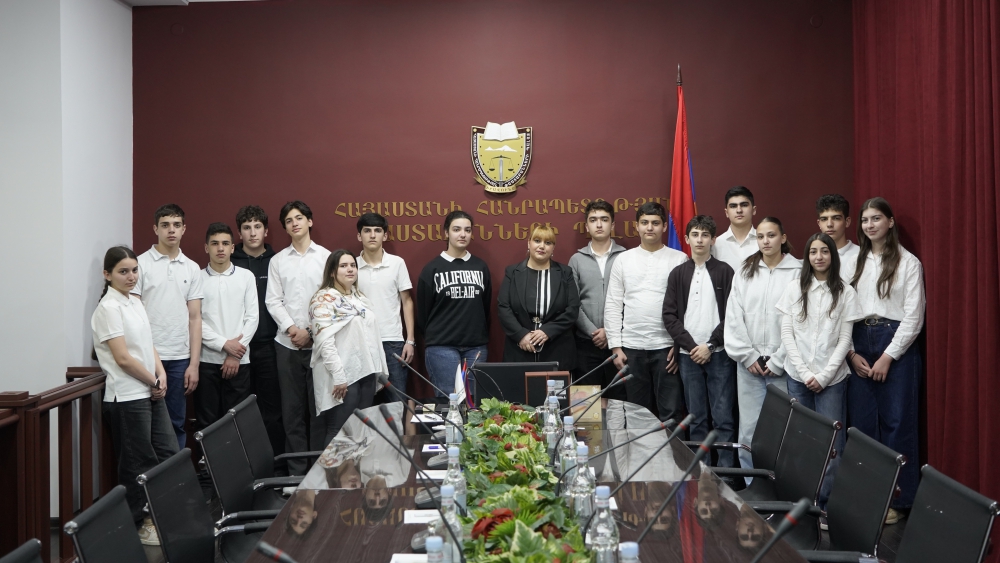 «Հայ ասպետ» դպրոցի աշակերտները այցելել են ՀՀ փաստաբանների պալատ և ՀՀ փաստաբանական ակադեմիա